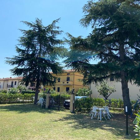 Вилла La Casa Sul Trasimeno Кастильоне-дель-Лаго Экстерьер фото