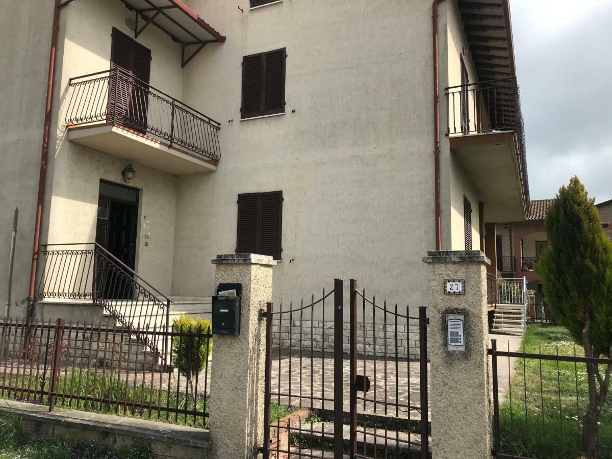 Вилла La Casa Sul Trasimeno Кастильоне-дель-Лаго Экстерьер фото